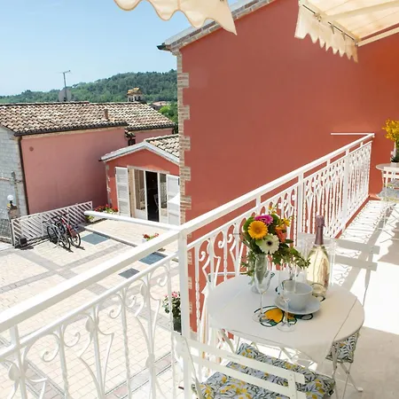 Fonte D'olio Conero Relais * Сироло
