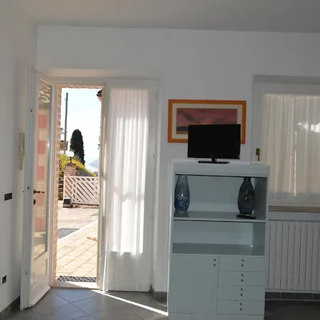 Fonte D'olio Conero Relais * سيرولو