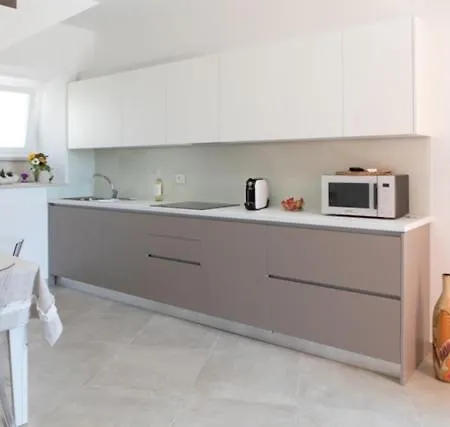 Fonte D'olio Conero Relais * סירולו